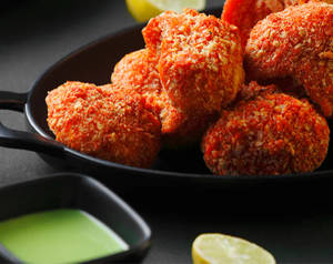 Veg Kurkure Momos(8Pcs)