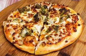 8'' Chilli Chicken Pizza