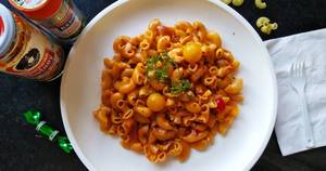 Sezwan Macaroni Pasta