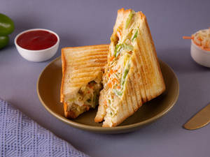 Coleslaw Delight Sandwich