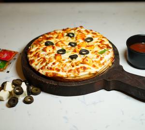 Indain Tandoori Paneer Pizza