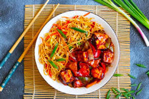 Chilli Paneer + Noodle/Fry Rice