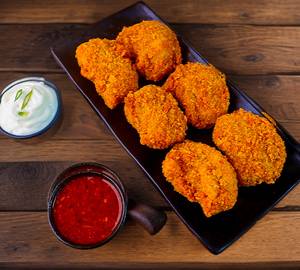 Kurkure Paneer Momos