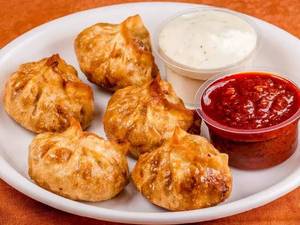 Fried veg momos (5 pcs)