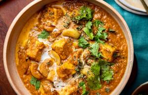 Paneer Kaju Cury Red Gy