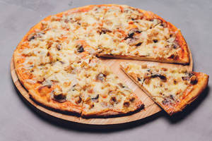 10" Medium Triple Tango Pizza