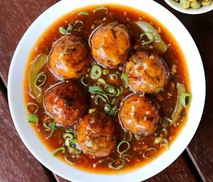 Veg Manchurian Semi Gravy