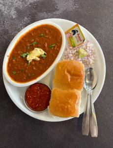 Special Kolhapuri Pav Bhaji