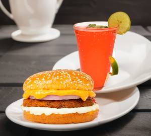 Classic Jumbo Burger+French Fries With Dip+Any Mojito