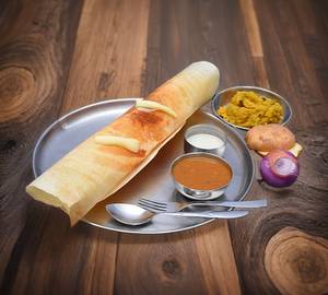 Butter masala dosa