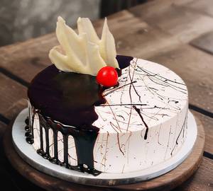 Eggless Choco Vanilla Cake