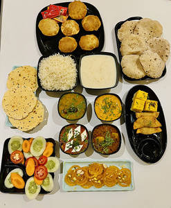 Half Family Meal (serves 3)