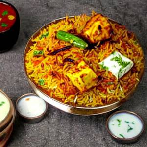 Paneer Tikka Hyderabadi Biryani