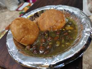 Heeng ki kachori without onion and garlic [2 pieces]