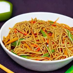 Veg Chow Mein Noodles Gravy 
