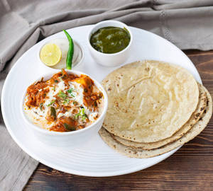 Kadahi Paneer (half) + 3 Butter Tawa Roti