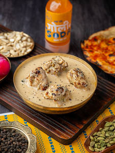 Chicken Reshmi Butter Masala