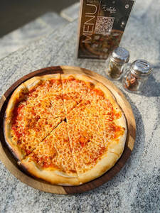 Margherita Pizza [Regular]