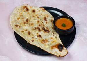 Garlic Naan with Gravy