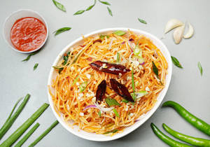 Veg Chilli Garlic Noodles