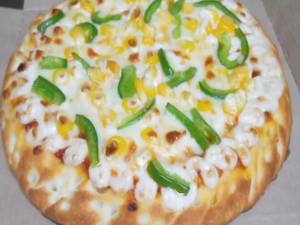 Corn+Capsicum Cheese Pizza