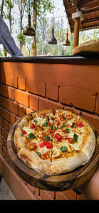 Tomato Basil Pizza [Regular]