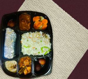 Rajwada thali serves 1