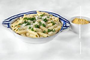Cheese Cream White Sauce Pasta