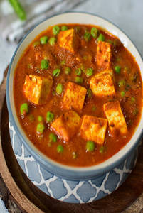 Matar Paneer