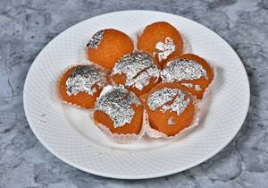 Motichoor Laddu