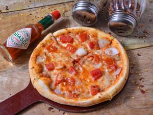 Onion And Tomato Pizza