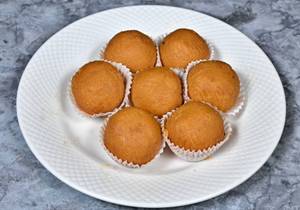 Besan Laddu