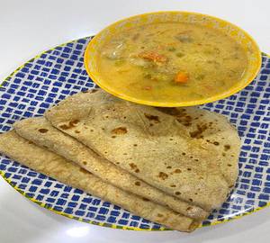 Chapati with kurma [3 pieces]