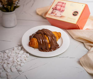 Nutella Croissant