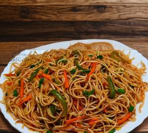 Veg Hakka Noodles