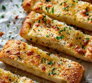 Cheese garlic bread