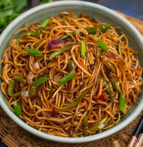 Non-veg Chilly Garlic Noodles
