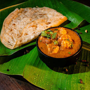 3 Parotta With Prawns Curry [Serves 1]..