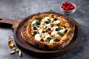 Pesto Aglio Pizza