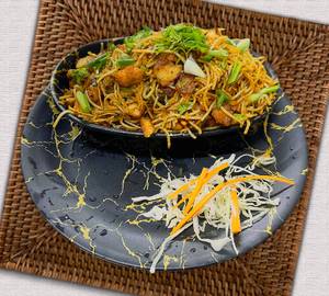 Dragon egg spl chicken noodles