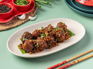 Veg Manchurian Dry - 8 Pcs