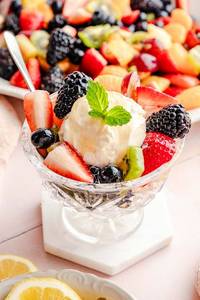 Fruit salad ice cream r