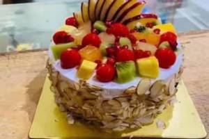 Fresh Fruits Cake (450 Grams)                                                        