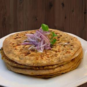 2 onion parantha,with pickle and butter