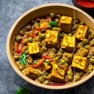 Matar paneer