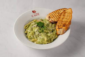Basil Pesto Pasta (veg.)