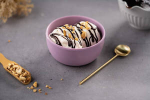 Couple - Italian Hot Fudge Sundae