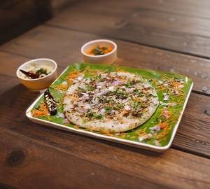 Onion Uthappam (2 Uthappams)