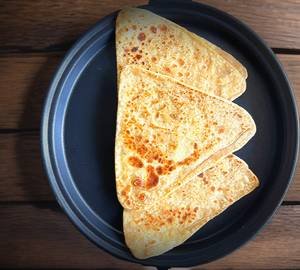 Desi Ghee Triangle Paratha [1 piece]