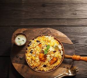 Hyderabadi Chicken Dum Biryani